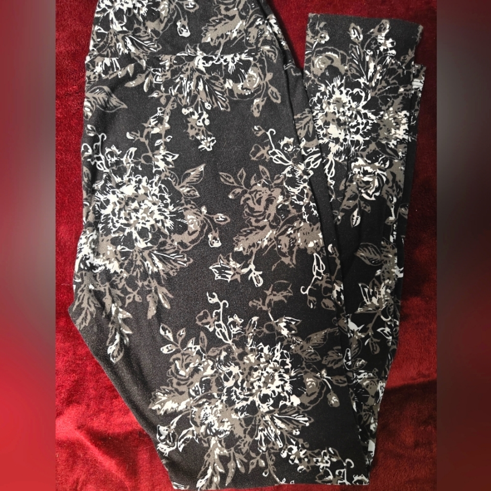 Lularoe leggings
